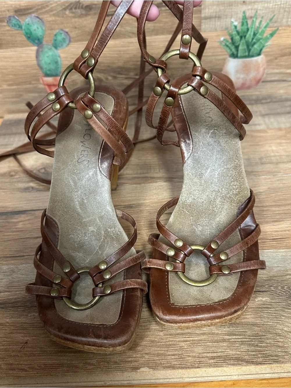 Vintage 90s Sunflowers wooden block heel sandals lace up women’s size 6